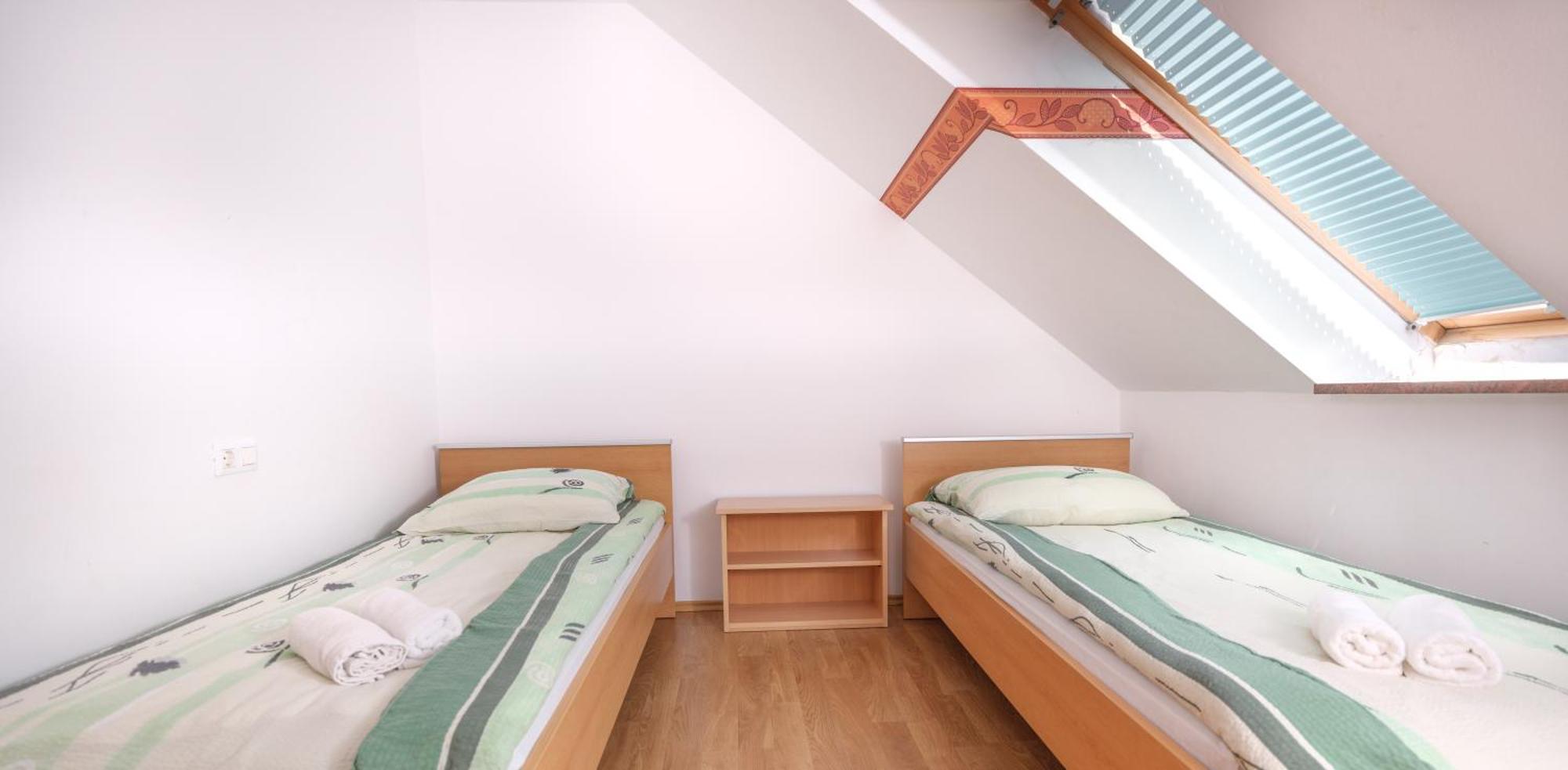 Apartments Suster Stari Trg ob Kolpi Quarto foto